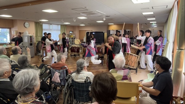 みたけで夏祭りを演奏