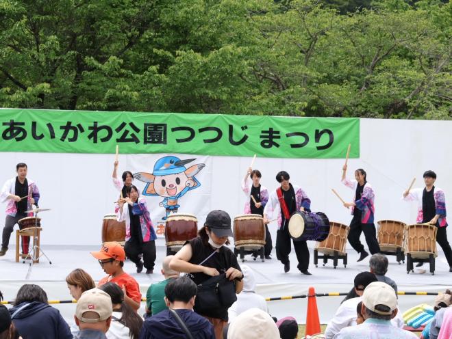 つつじまつりステージでの演奏