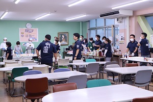 7月スペシャルランチ準備の様子