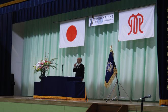 R8年度入学式校長の写真