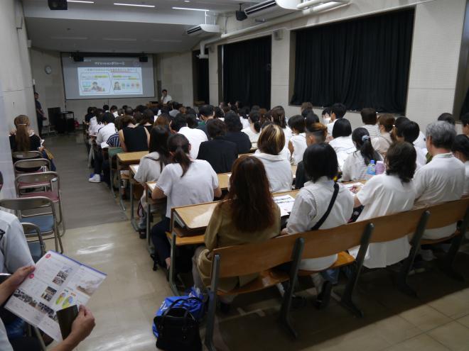 会場の全体の様子