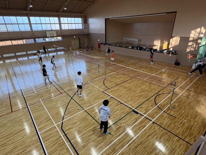 女子バトミントン