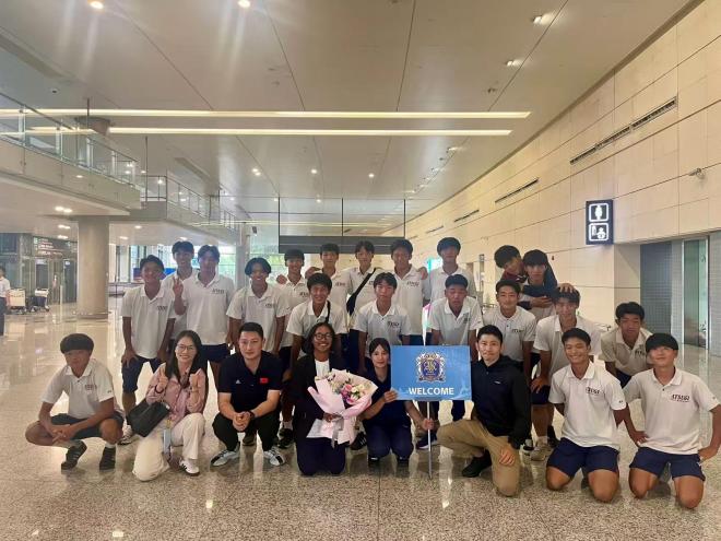 サッカー部　中国到着