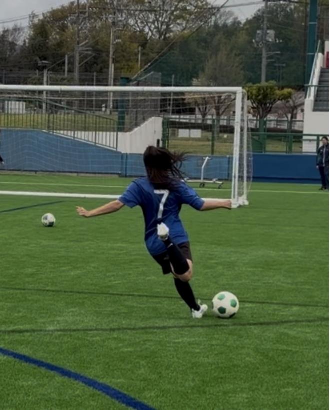 R8_Fsoccer_02