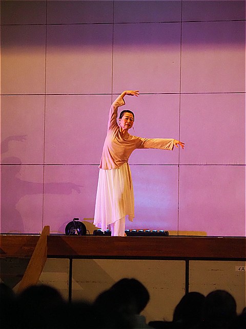 ダンス部顧問のダンス