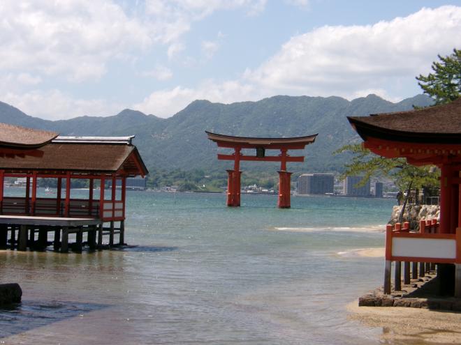 大鳥居