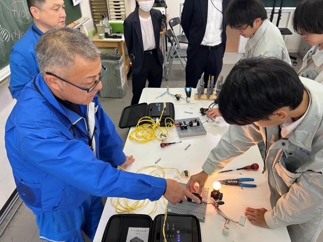 R7年度　住環境出前授業（試験課題の点灯試験）