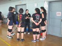 女子バレーボール部体育館での練習4