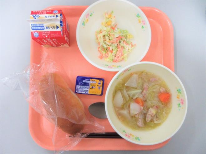 給食の写真