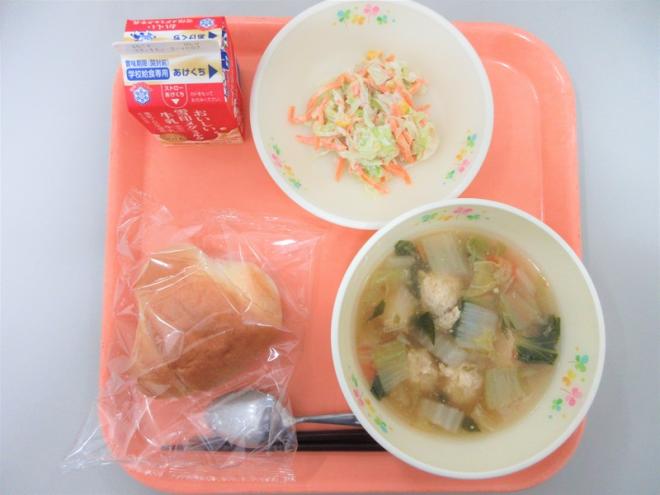 給食の写真