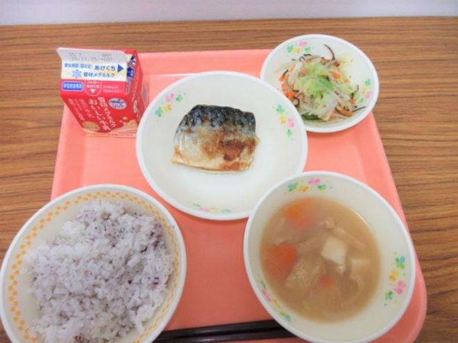 給食の写真
