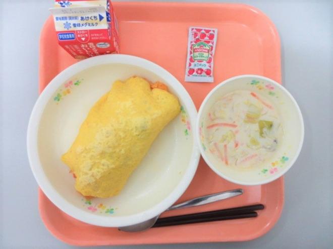 給食の写真