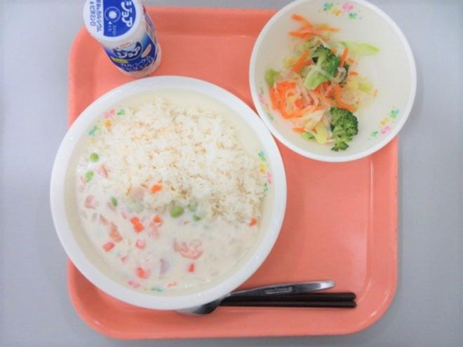 給食の写真