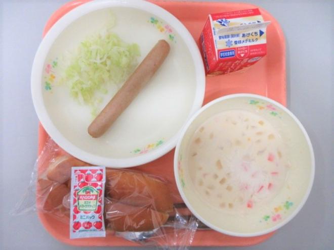 給食の写真
