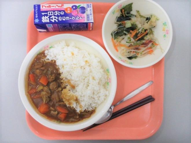 給食の写真