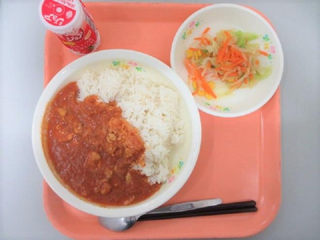 給食の写真