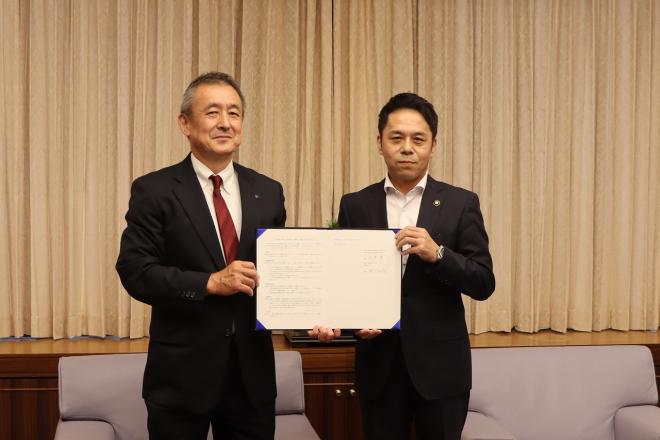 綾瀬市調印式02