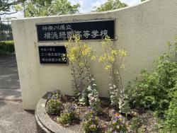 校長室より＿分教室校門