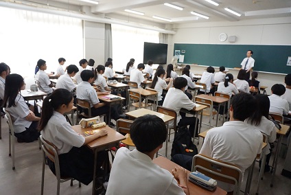 令和7年度2学期始業式教室の様子