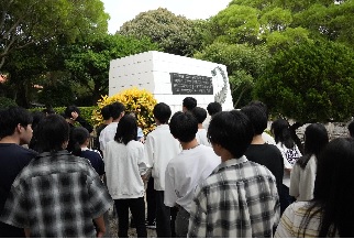 令和7年度修学旅行ひめゆりの塔