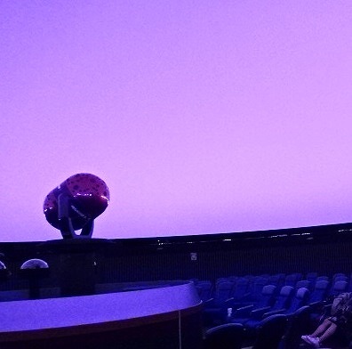 プラネタリウム館内の写真