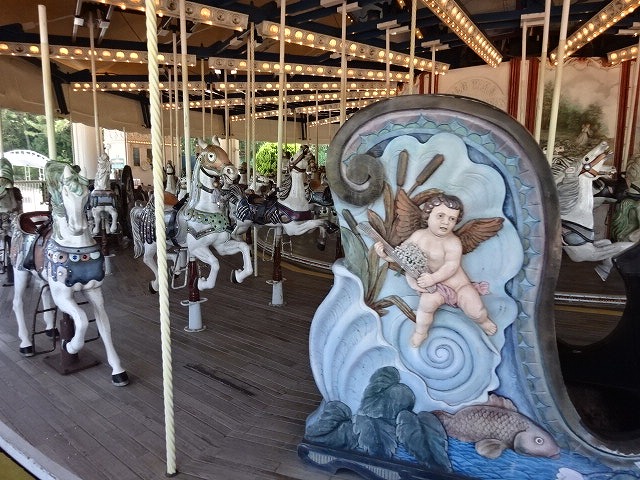 メリーゴーラウンド