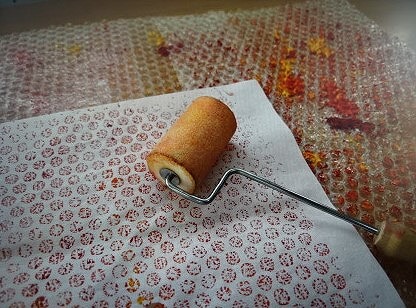 緩衝材とローラー