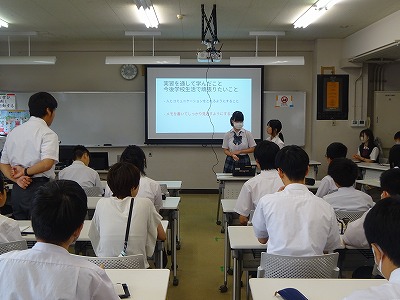 進路報告会の様子6