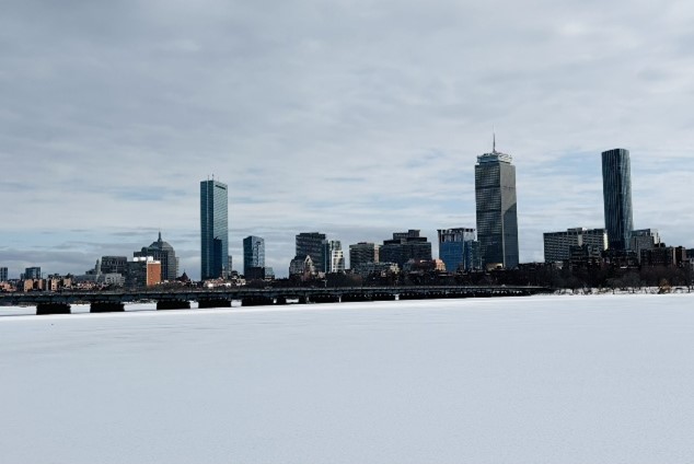 ボストン雪のビル