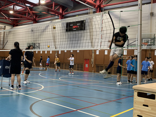 202506バレーボール部ドイツ学園交流試合2