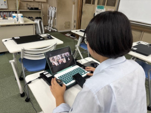 韓国ボラム高等学校とオンライン交流しました！1