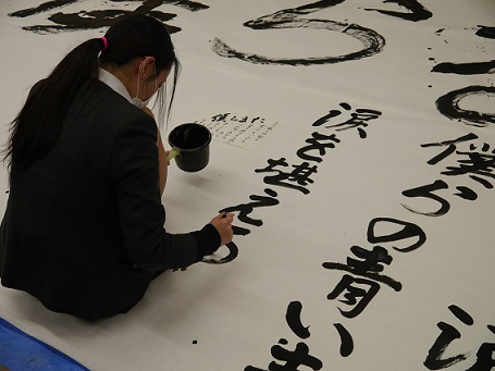 パフォーマンスの様子1