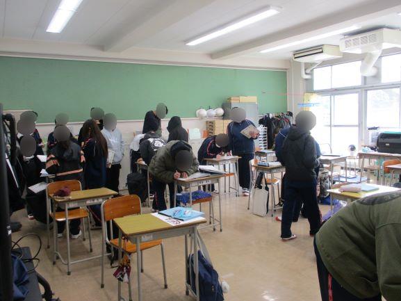 3月9日(月曜日)の生徒のようす01