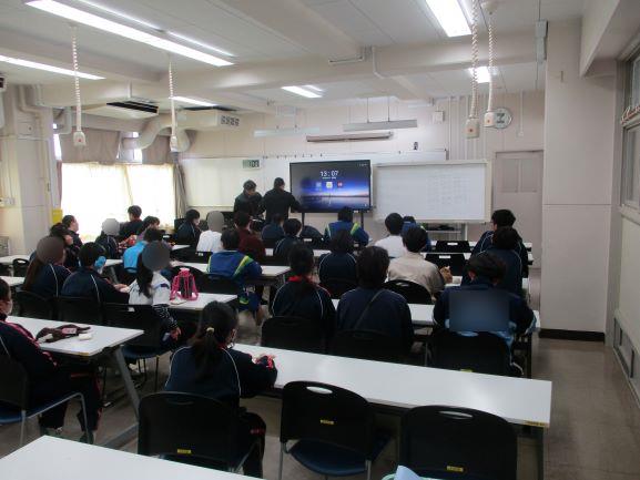 3月16日(月曜日)の生徒のようす13