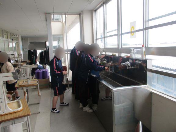 12月22日(月曜日)の生徒のようす07