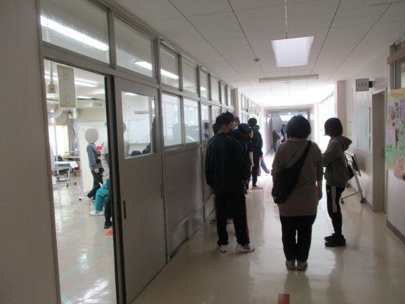 4月10日(金曜日)の生徒のようす01