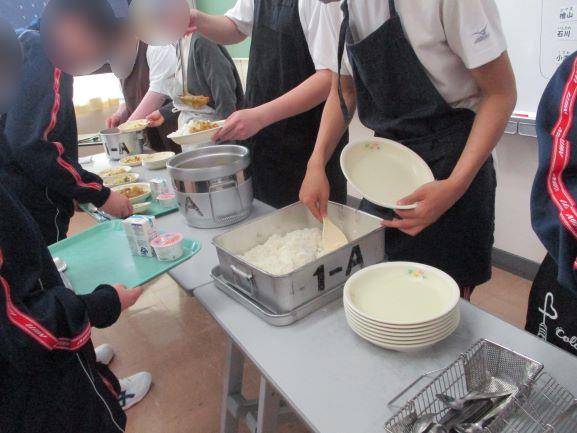 4月10日(金曜日)の生徒のようす07