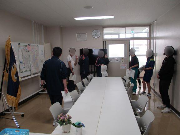 4月14日(火曜日)の生徒のようす04