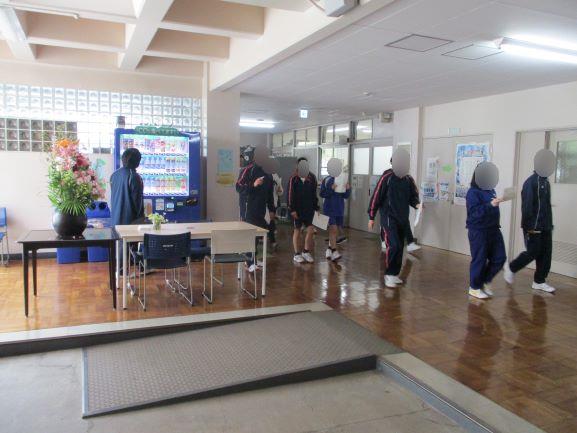 4月14日(火曜日)の生徒のようす07