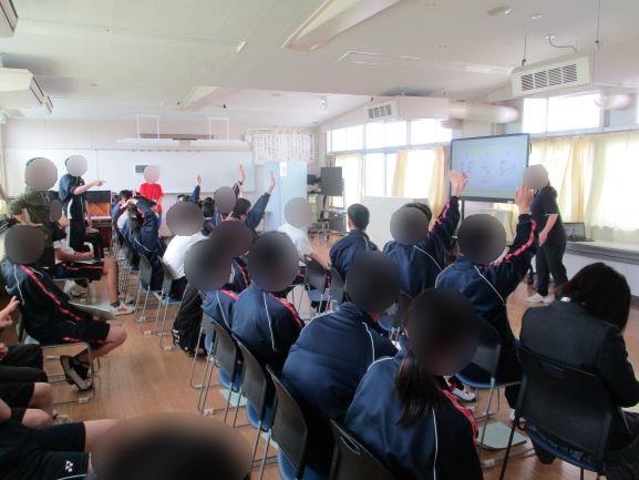 4月21日(火曜日)の生徒のようす06