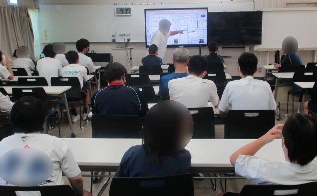10月1日(木曜日)の生徒のようす04