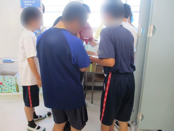 10月9日(金曜日)の生徒のようす06